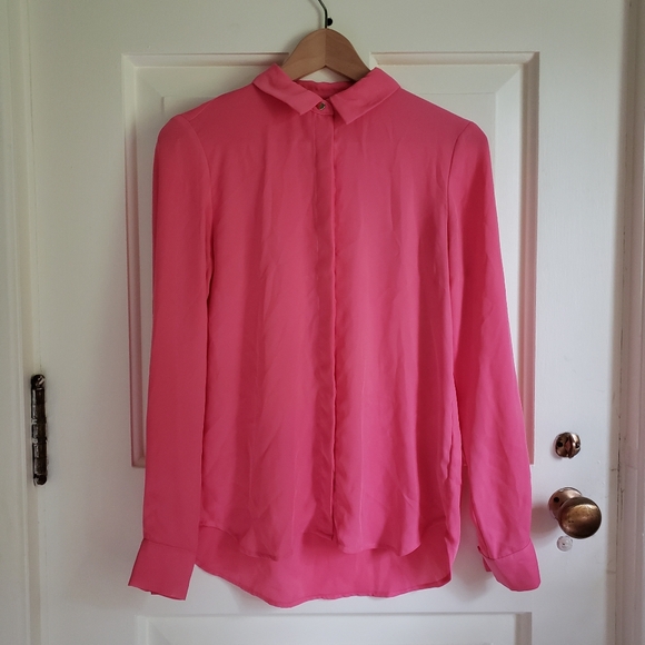 Bright pink blouse - Picture 2 of 6